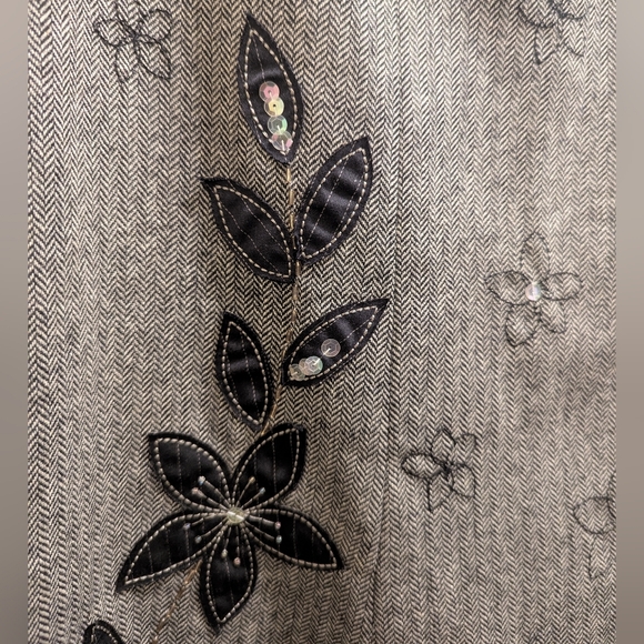 Jones New York Country Wool Blend Black/White Herringbone Embroidered Skirt- 6 - Picture 4 of 12